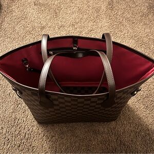 Elegant Brown Checkered Tote Bag